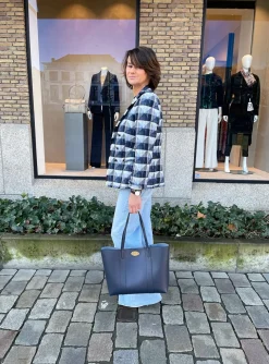Blazer denim ruit marine blauw wit met gerafelde afwerking | DELSCHER. Fashion