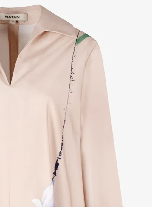 Jurk Cada nude met bloem | DELSCHER. Fashion