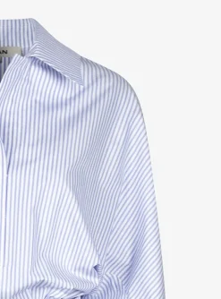 Jurk circee streep wit lichtblauw met geplooide rok | DELSCHER. Fashion