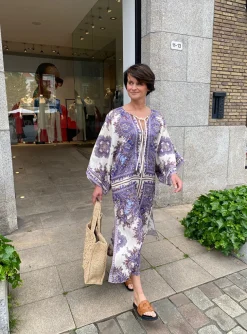 Kaftan Ottie midi paisley lavender | DELSCHER. Fashion