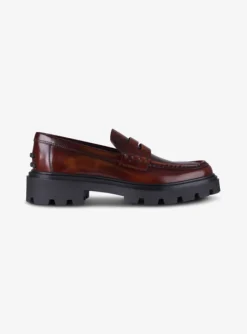 Mocassin leder roodbruin met zwart zool | DELSCHER. Fashion