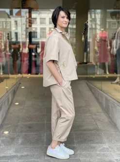 Pak pantalon en blouse camel | DELSCHER. Fashion