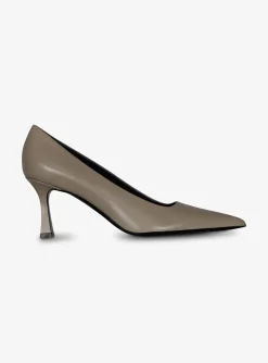 Pump pointy leder taupe | DELSCHER. Fashion