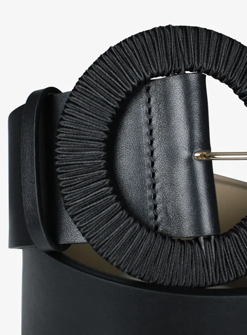 riem leder zwart met ronde gesp | DELSCHER. Fashion
