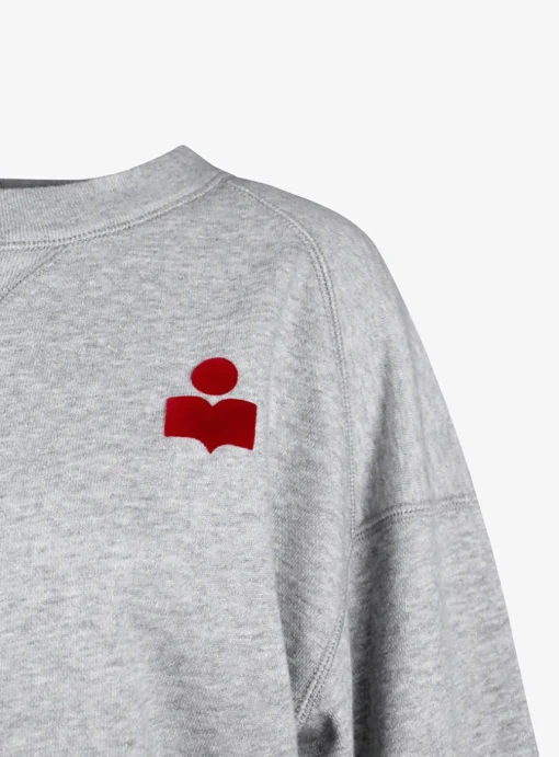 Sweater margo grijs cropped met rood logo klein | DELSCHER. Fashion