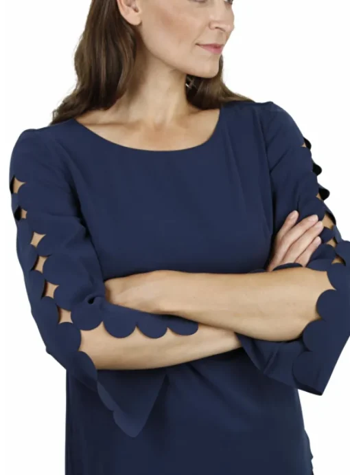Top marine met golvende uitsnedes | DELSCHER. Fashion